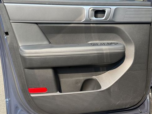 Used 2025 Hyundai Santa Fe SEL AWD/4WD image 20