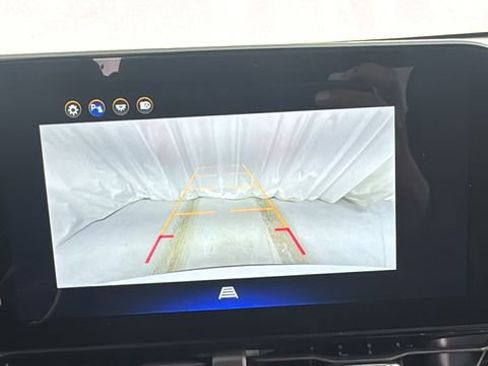 Used 2025 Chevrolet Equinox LT AWD/4WD image 26