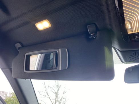 Used 2020 BMW M550i xDrive w/ Premium Package image 32