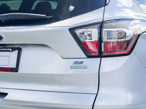 Used 2017 Ford Escape SE FWD image 14