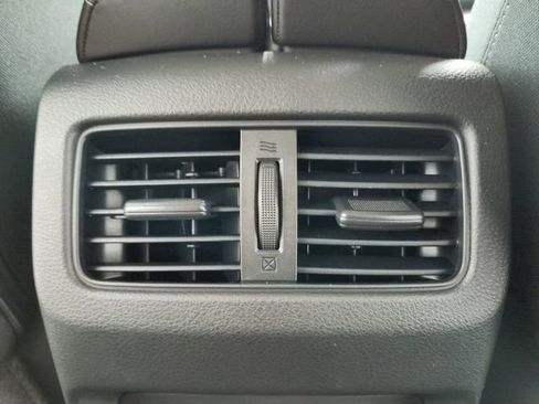 Used 2025 Nissan Rogue SV image 37