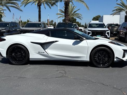 New 2026 Chevrolet Corvette Z06 RWD image 2