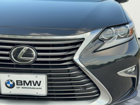 Used 2018 Lexus ES 350 w/ Ultra Luxury Package FWD image 12