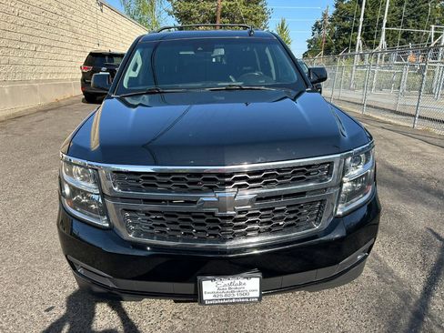 Used 2018 Chevrolet Suburban LT AWD/4WD image 2