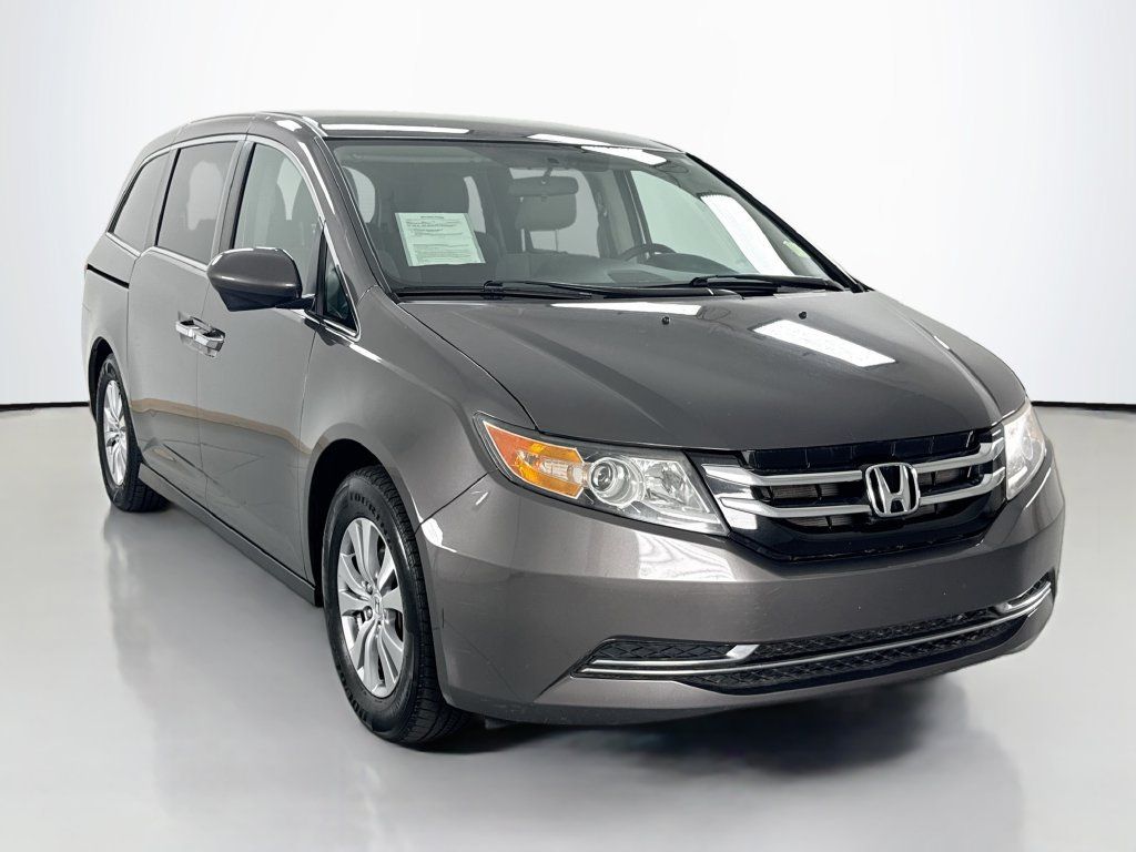 Used 2016 Honda Odyssey SE image 3