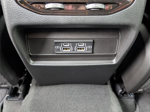 New 2025 Jeep Grand Cherokee Laredo X image 11