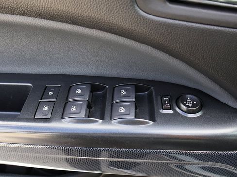 Used 2022 Chevrolet Colorado Z71 image 40