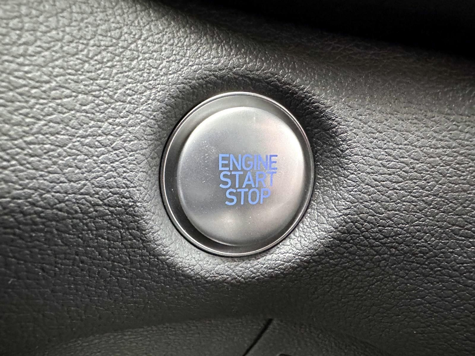 Used 2023 Hyundai Santa Fe SEL AWD/4WD image 20
