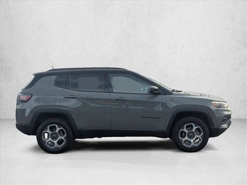 Used 2022 Jeep Compass Trailhawk w/ Trailhawk Elite Group image 4