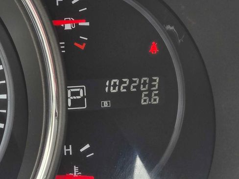 Used 2014 Nissan Murano S FWD image 25