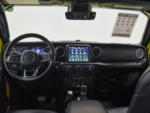 Used 2022 Jeep Wrangler Unlimited Sahara w/ Safety Group AWD/4WD image 15