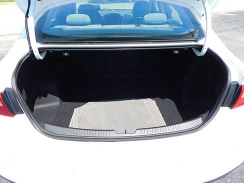 Used 2024 Chevrolet Malibu LT FWD image 21