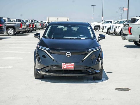 Used 2025 Nissan Ariya FWD image 2