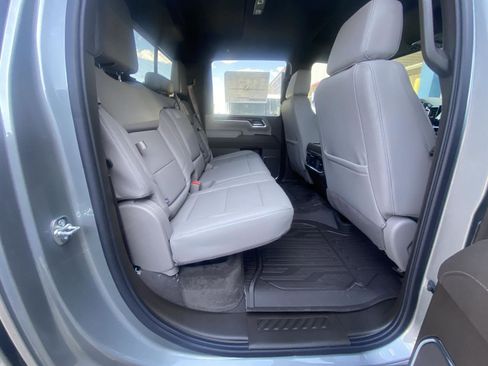 New 2026 GMC Sierra 2500 SLT image 21