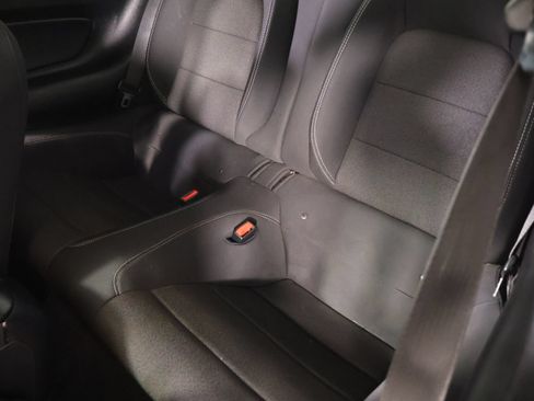 Used 2016 Ford Mustang Coupe RWD image 11