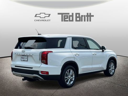 Used 2021 Hyundai Palisade SE FWD image 4