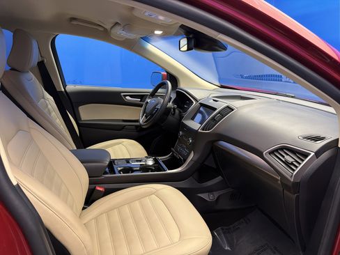 Used 2020 Ford Edge SEL w/ Convenience Package image 24