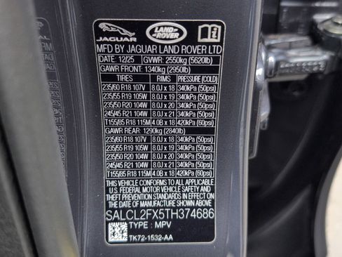 New 2026 Land Rover Discovery Sport Landmark image 21