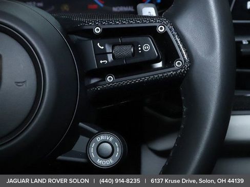 Used 2025 Porsche Cayenne GTS AWD/4WD image 25