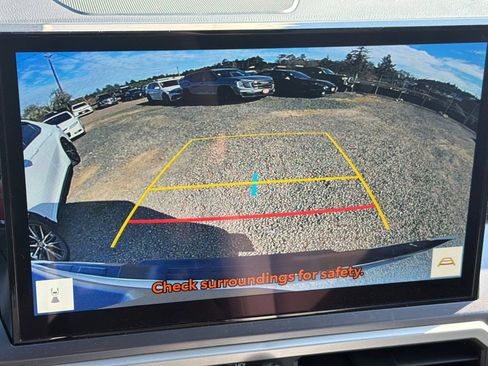 Used 2026 Toyota Tacoma TRD Off-Road image 10