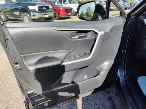 Used 2025 Toyota RAV4 XLE image 12