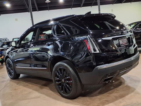 Used 2023 Cadillac XT5 Sportv w/ Technology Package image 4