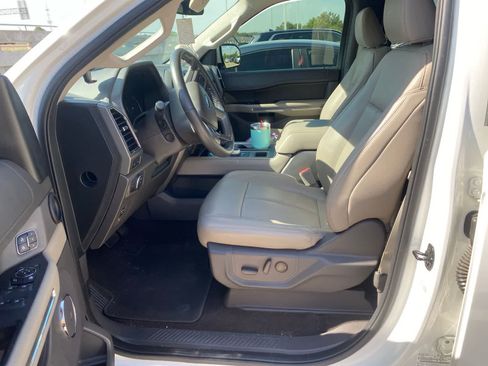 Used 2021 Ford Expedition XLT RWD image 11