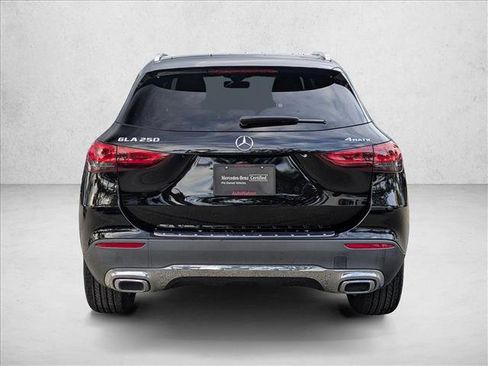 Used 2023 Mercedes-Benz GLA 250 4MATIC image 7