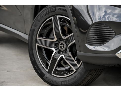 New 2026 Mercedes-Benz GLC 300 4MATIC image 3