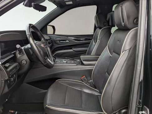 Used 2021 Cadillac Escalade ESV Sport AWD/4WD image 13