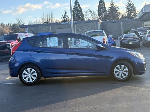 Used 2016 Hyundai Accent SE image 4