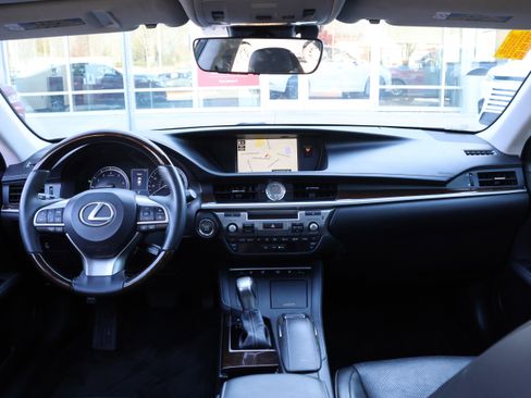 Used 2018 Lexus ES 350 image 17