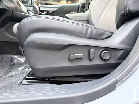 Used 2020 Subaru Outback Limited AWD/4WD image 12