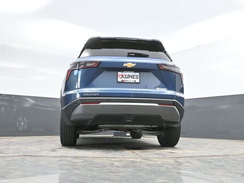 Used 2025 Chevrolet Equinox LT FWD image 36