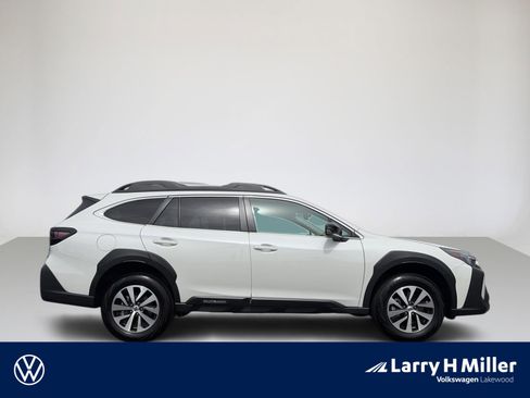 Used 2025 Subaru Outback Premium w/ Popular Package #1A AWD/4WD image 1