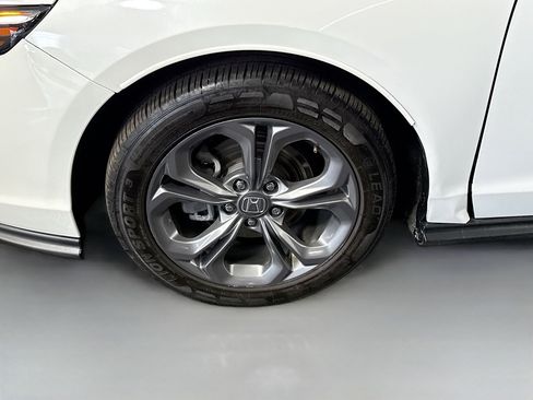 Used 2023 Honda Accord EX image 38