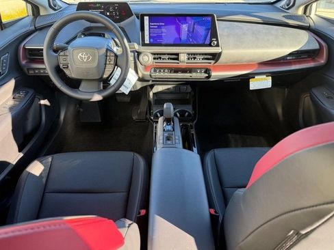 New 2026 Toyota Prius Plug-In Hybrid FWD image 7