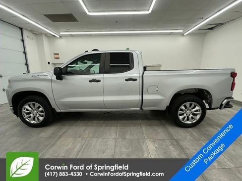 Used 2020 Chevrolet Silverado 1500 Custom w/ Custom Value Package image 2