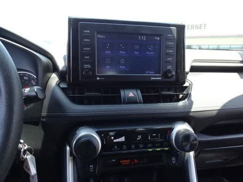 Used 2022 Toyota RAV4 LE AWD/4WD image 28