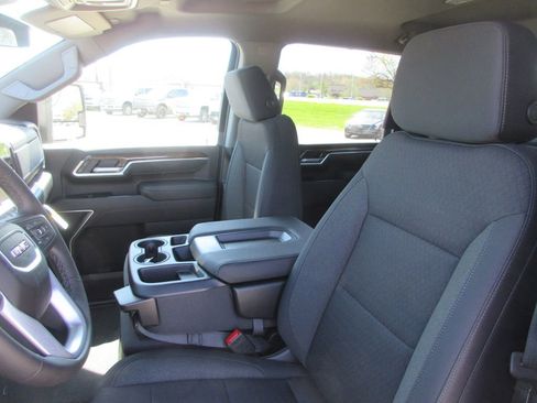 New 2026 GMC Sierra 2500 SLE w/ SLE Value Package; AWD/4WD image 14