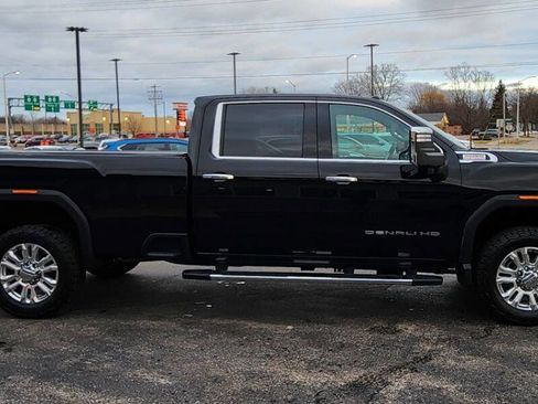 Used 2022 GMC Sierra 2500 Denali image 11