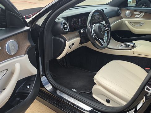 Used 2019 Mercedes-Benz E 300 w/ Premium 1 Package image 24