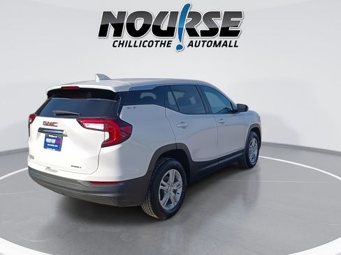 Used 2023 GMC Terrain SLE image 8