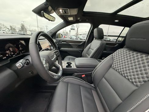 New 2026 GMC Acadia Denali w/ Super Cruise Package image 10