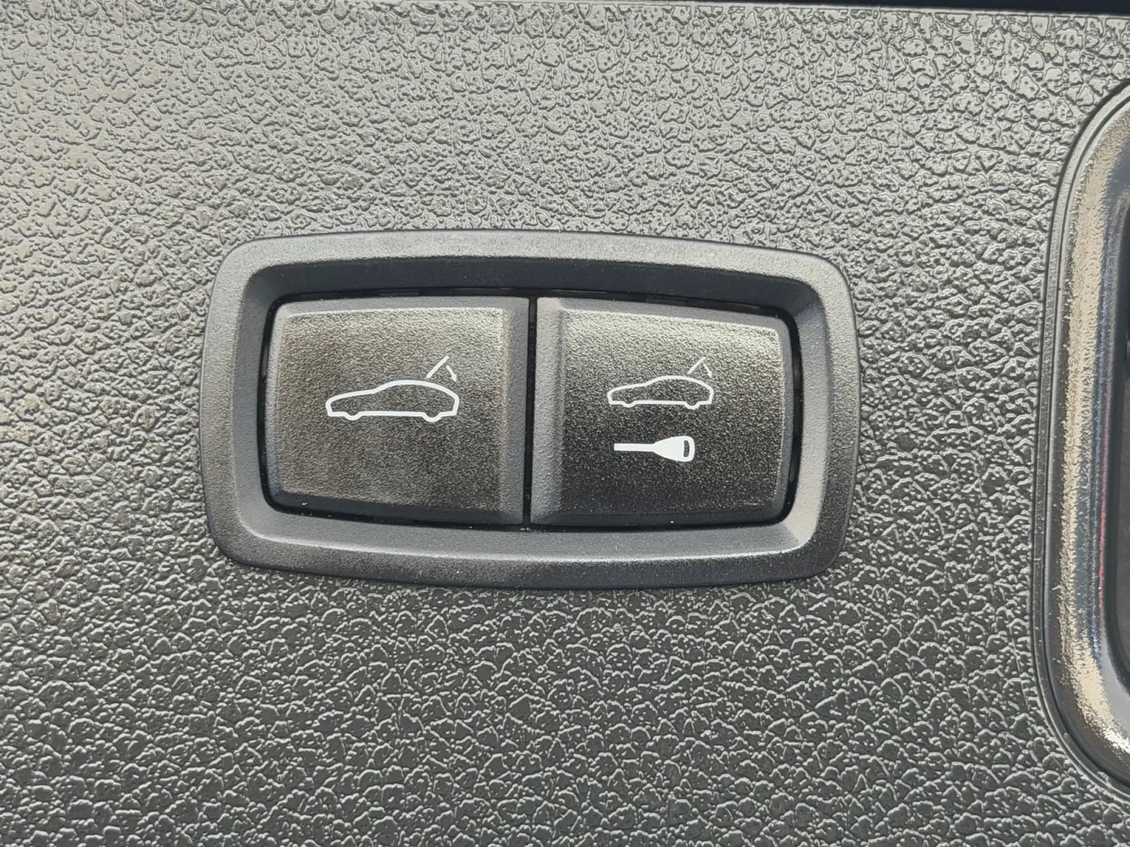Used 2017 Porsche Macan AWD/4WD image 19