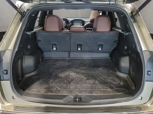 Used 2025 Subaru Forester Touring w/ Popular Package - Touring AWD/4WD image 17