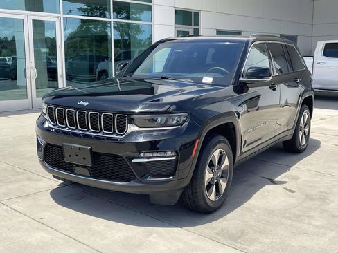 Used 2024 Jeep Grand Cherokee Limited 4xe AWD/4WD image 2