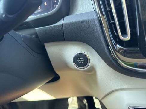 New 2026 Volvo XC40 B5 Plus w/ Protection Package Premier image 31