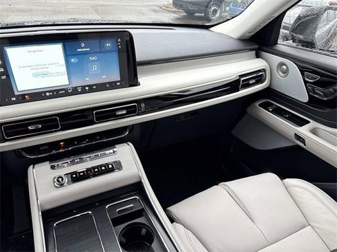 New 2026 Lincoln Aviator Reserve image 15