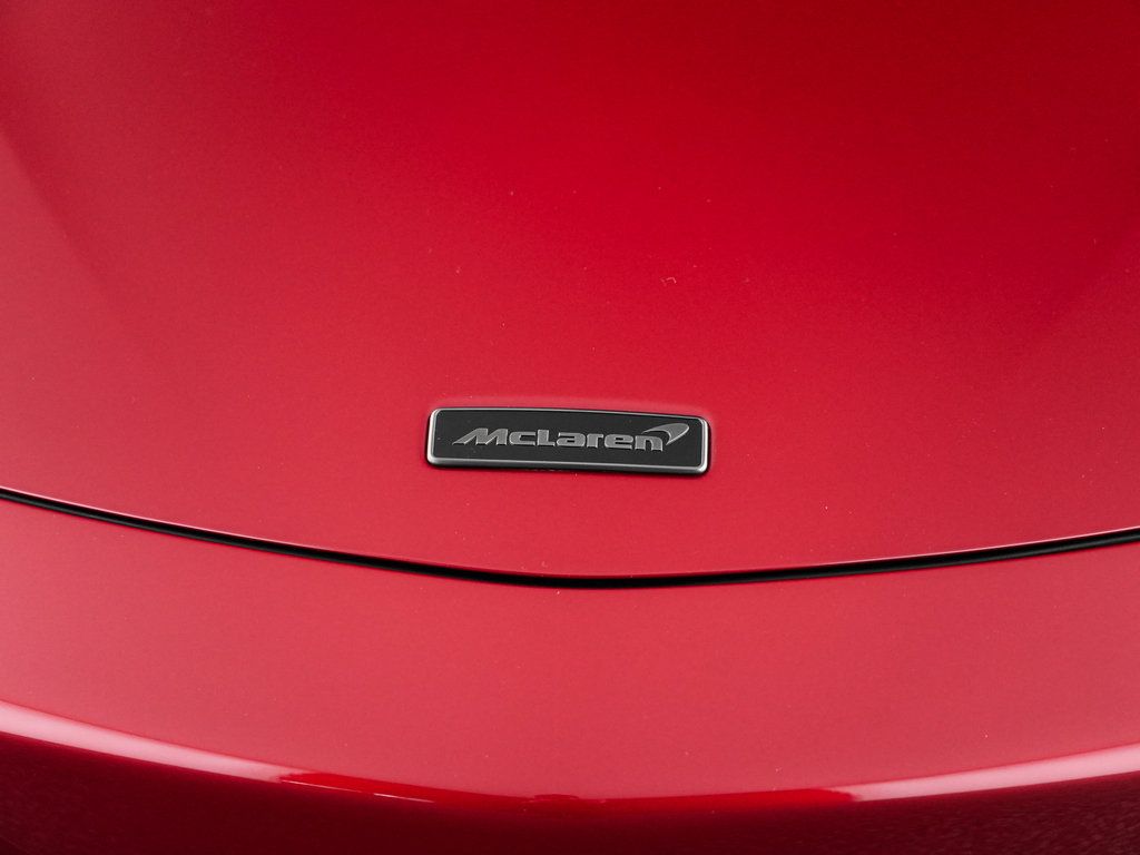Used 2025 McLaren Artura Spider RWD image 46